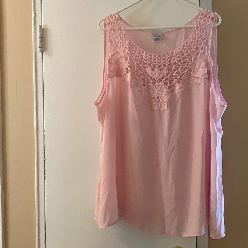 Avenue pink tank